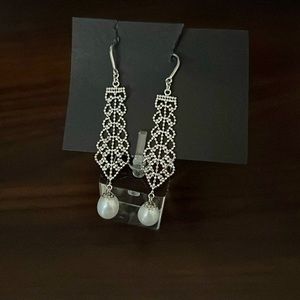 Elegant dangle earrings